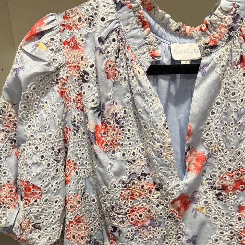 Floral Dress with Puff Sleeves - Picture 2 of 3